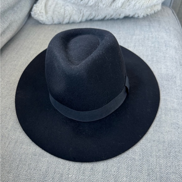 Set of 2 Tan & Black Hats - Picture 4 of 7